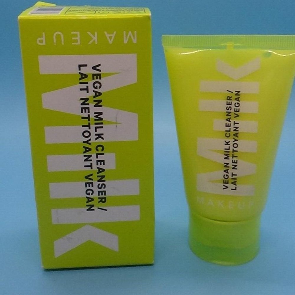 MILK MAKEUP Vegan Milk Cleanser 59 ml/ 2 Oz NEW IN BOX